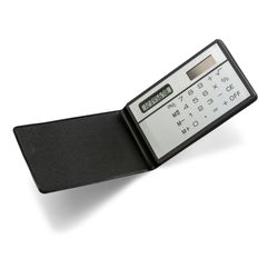 Kalkulator wielkości karty kredytowej na baterię słoneczną w etui